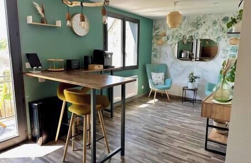 Valuejols House | Parenthèse en Planèze Spa, Sauna, Cinéma, Jardin