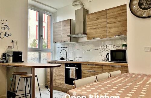 Le Raincy Apartment | PARIS CITY-Le Raincy - Facing station - 4 to 8 Pers