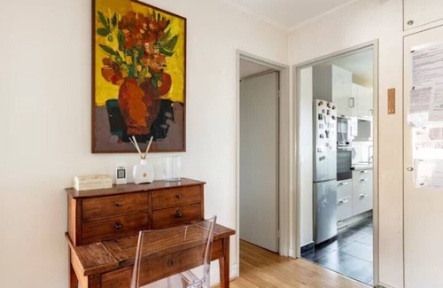 Levallois-Perret Apartment | Paris-Levallois apartment 4*: 2 bedrooms/6 people 68m2, parking, near metro/bus