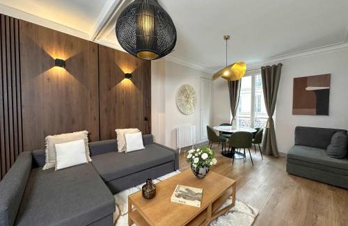17th Arrondissement Apartment | Parisian Family flat