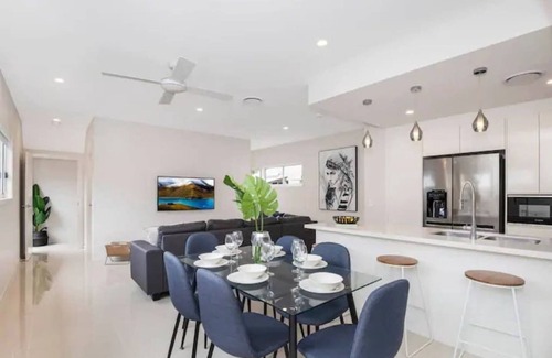 Auchenflower Apartment | Park Avenue Luxe 1BR - 4km to City, Outdoor BBQ