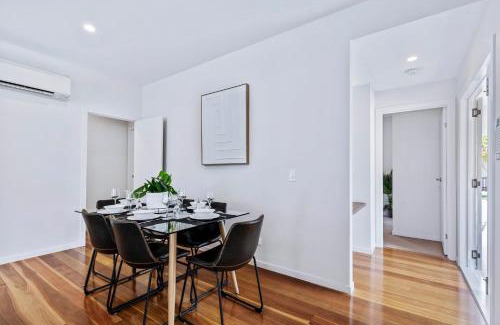 Auchenflower House | Park Avenue Terrace House 3Bed Outdoor BBQ