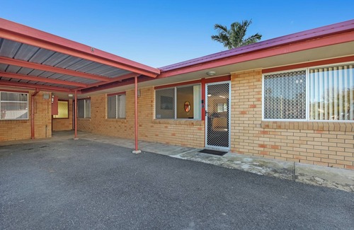 Coffs Harbour Apartment | Park Beach Retreat - Newly appointed Apartment, Walk to Beach, Shops and Eateries