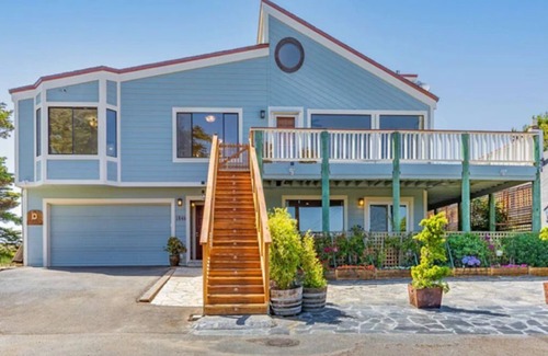 Bodega Bay House | Park & Harbor Views, Spa, Fire Pit & Ocean Access