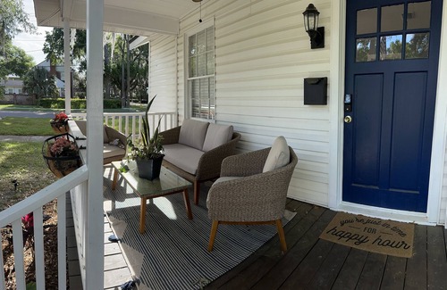 Fairfax House | Park side bungalow near river