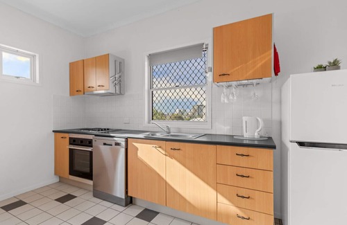 West End Apartment | Park the car & Explore Brisbane