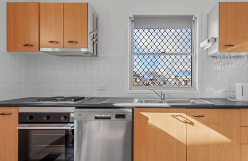 West End Apartment | Park the car & Explore Brisbane