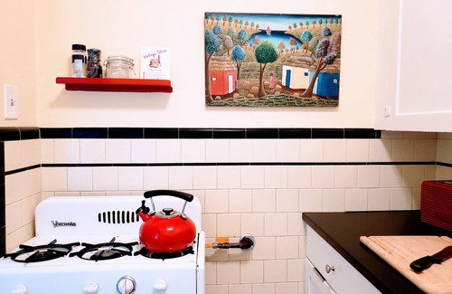 West End Apartment | Park View Apt 1/1 with Parking