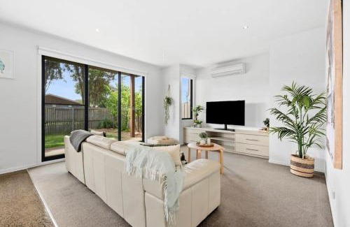 Barwon Heads House | Park View Coastal Oasis Barwon Heads Pet friendly