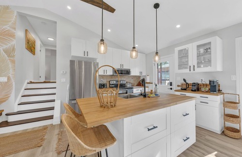Riverside House | Park View Retreat with Hot Tub and King Size Bed