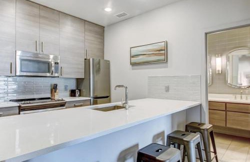 Historic District - North Apartment | Parker's Collection Estate