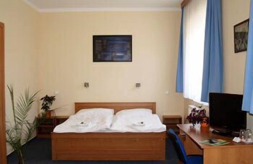 Terezin Hotel | Parkhotel Terezín