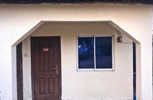 Independence Layout Apartment | Parking,Delux-Room,Full Kitchen,Great For Long Stays,Laundry,Cleaners