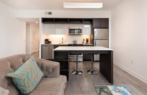 Reston Apartment | Parks & Pet care Available | Pet-friendly| nr Lake Anne Park