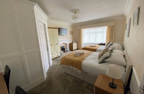 Pollington Bed & Breakfast | Parkside Guest House