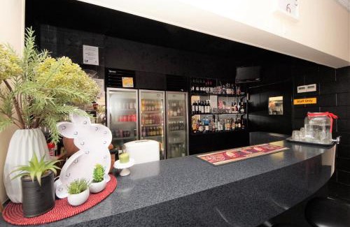 Ayr Hotel | Parkside Motel Ayr