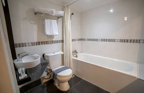 Waena Hotel | Parkside Star Hotel Waena