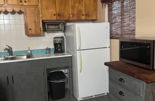 Truth or Consequences House | Parkside Retreat - Walk to Hot Springs & Downtown