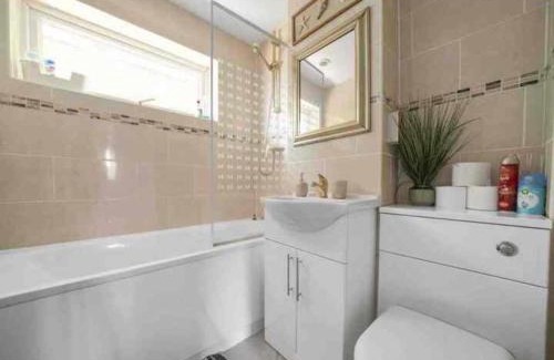 Larkfield Apartment | Parkview Manor