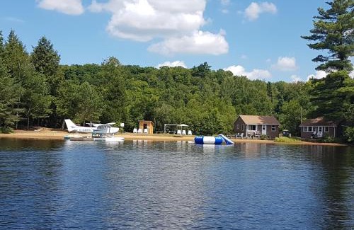 Algonquin Highlands Resort | Parkway Cottage Resort and Trading Post