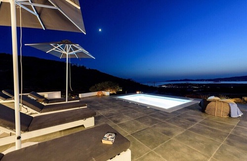 Aliki Villa | PAROS VILLA BLUE SENSES