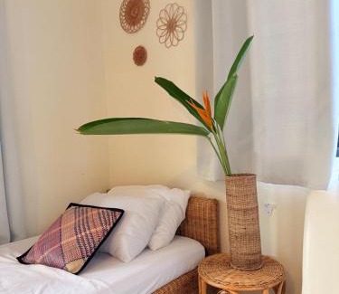 Port Barton Hotel | Parrots Boutique Resort