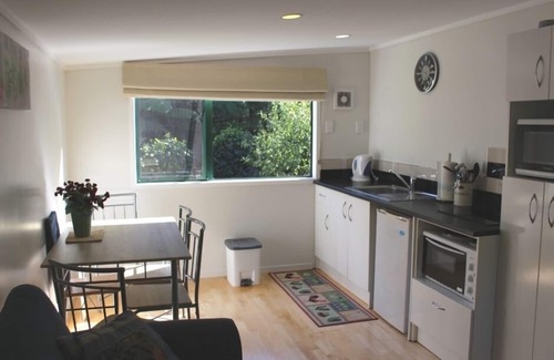 Coromandel Cottage | Parsloe's Cottage ~ Coromandel Town