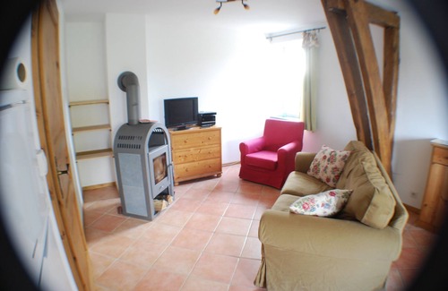 Moresnet-Chapelle Apartment | Part of an old manor with a large swimming pond at the border triangle B, NL, D