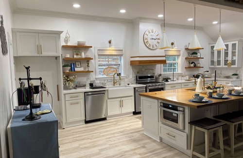 Madisonville House | Party in New Orleans, Rejuvenate in Madisonville!