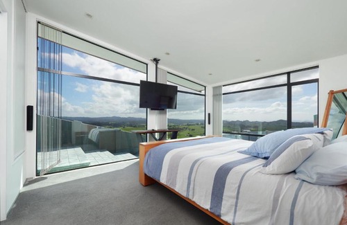 Onerahi House | Parua Bay home with everything you'll need