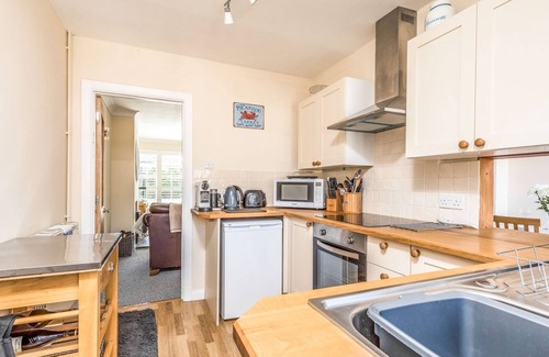 Bosham Cottage | Pass the Keys | 3 bedroom Cottage in the heart of beautiful Bosham