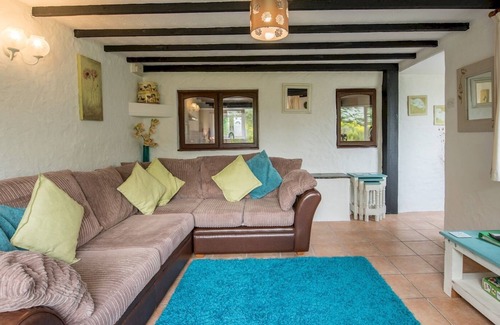 Tremain House | Pass the Keys | Beautiful Rural Cottage Sleeps 4
