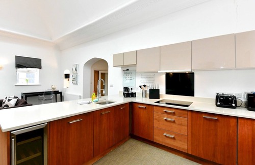 Pontcanna Apartment | Pass the Keys | Beautiful 3 bedroom apartment!
