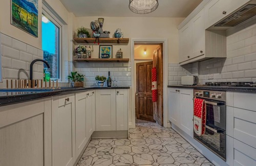 Market Drayton House | Pass the Keys | Charming Victorian Hidden Gem