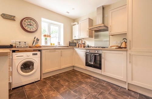 Hinstock House | Pass the Keys | Charming Modern Retreat with Private Garden