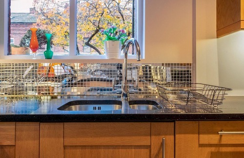 Ormeau House | Pass the Keys | Colourful, Quirky Artist-Owned 3 Bed Next to Cafes
