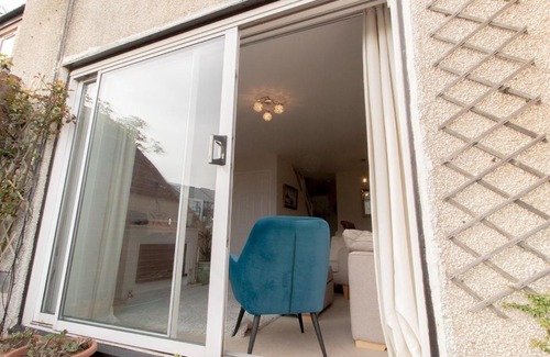 Cullercoats House | Pass the Keys Cosy Seaside Home with Free Parking