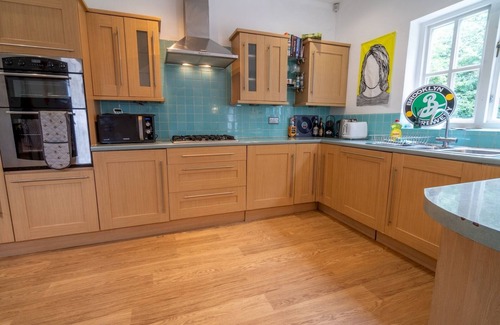Wilford House | Pass the Keys | Cozy 3-Bed Home with Garden Perfect for Relaxing Getaways