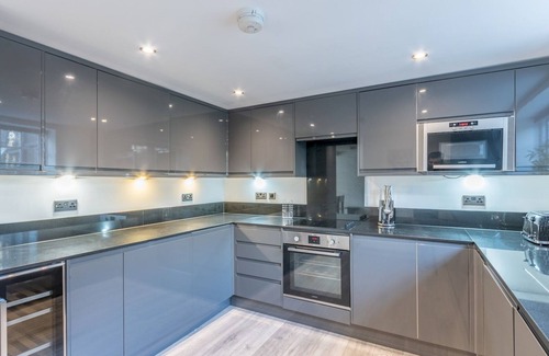 Southend-on-Sea House | Pass the Keys |4-Bedroom Seafront House in Southend | Sea Views
