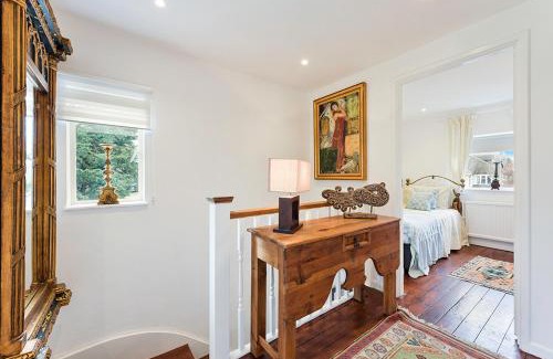 Esher House | Pass the Keys Hidden Cottage in Esher, West End