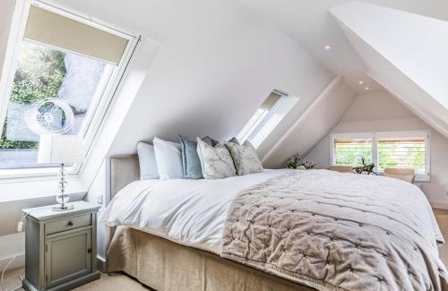 Funtington House | Pass the Keys Peaceful And Beautiful Barn In Downland Village