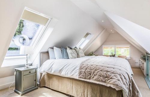 Funtington House | Pass the Keys Peaceful And Beautiful Barn In Downland Village