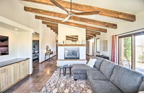 Elgin House | Pastoral Elgin Escape with Covered Patio and Grill!