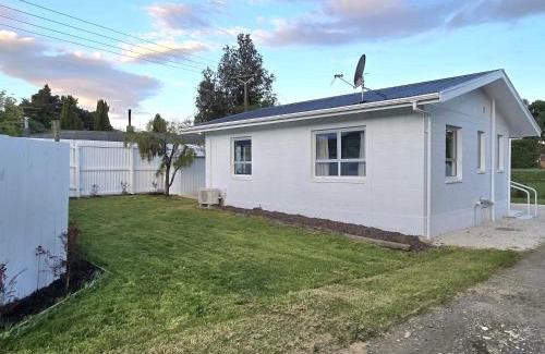 Riwaka Bed & Breakfast | Pasture Views Cottage