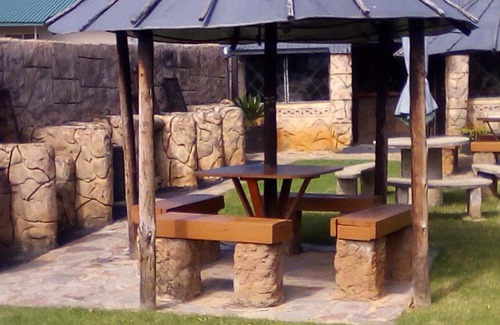 eNtokozweni House | Pat's Place