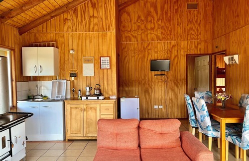 Luis Soto Bed & Breakfast | Patagonia 47g