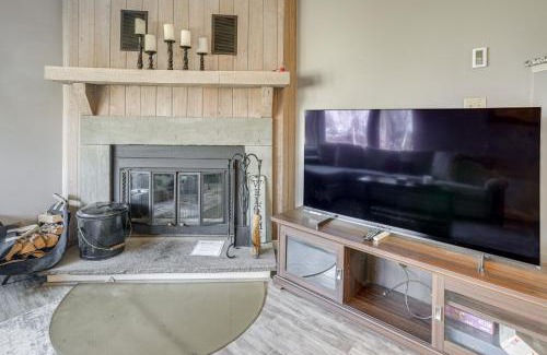 Nellysford Apartment | Patio and Pool Access Wintergreen Resort Getaway!