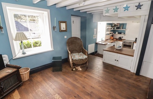 Little Haven Cottage | PATTY'S COTTAGE, character holiday cottage in Broad Haven