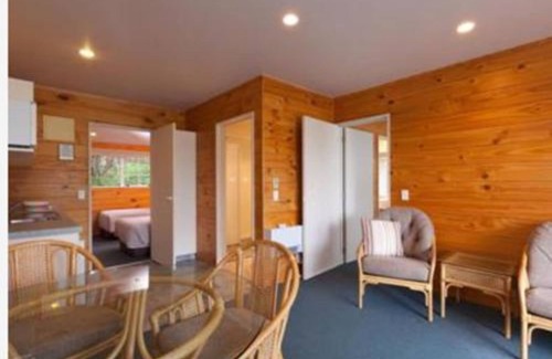 Pauanui Hotel | Pauanui Pines Motor Lodge
