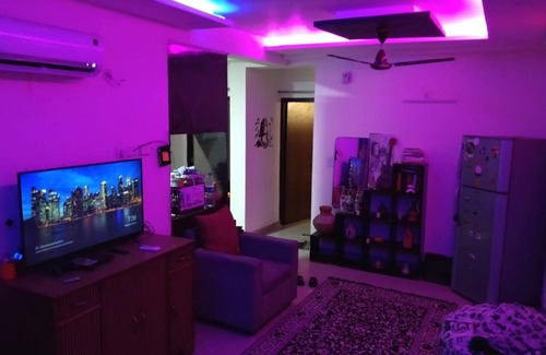 Greater Noida House | Paul's Home - Entire Place full of amenities